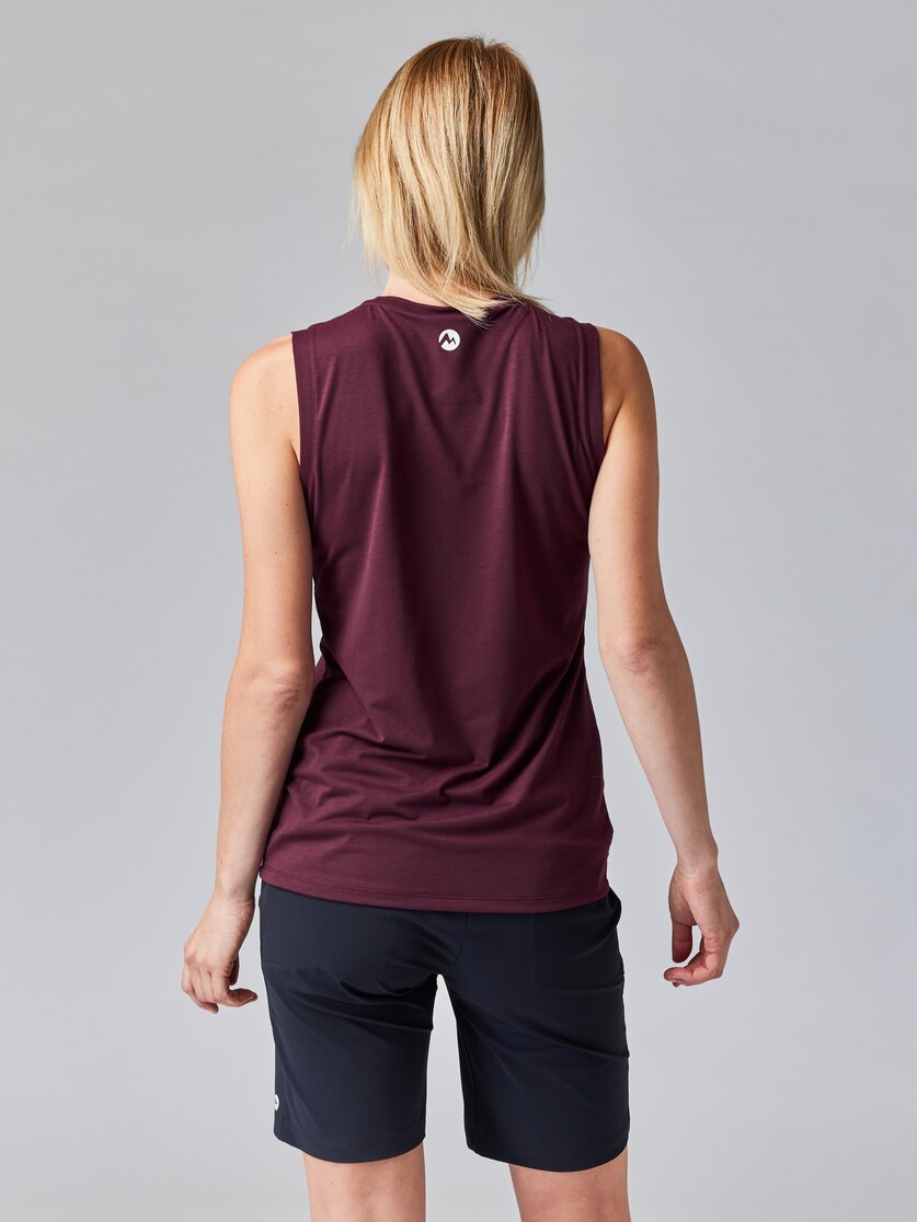 Martini Sportswear - FIRSTLIGHT Sleeveless Shirt Dynamic W - Tops in mosstone - Rückansicht Model - Damen