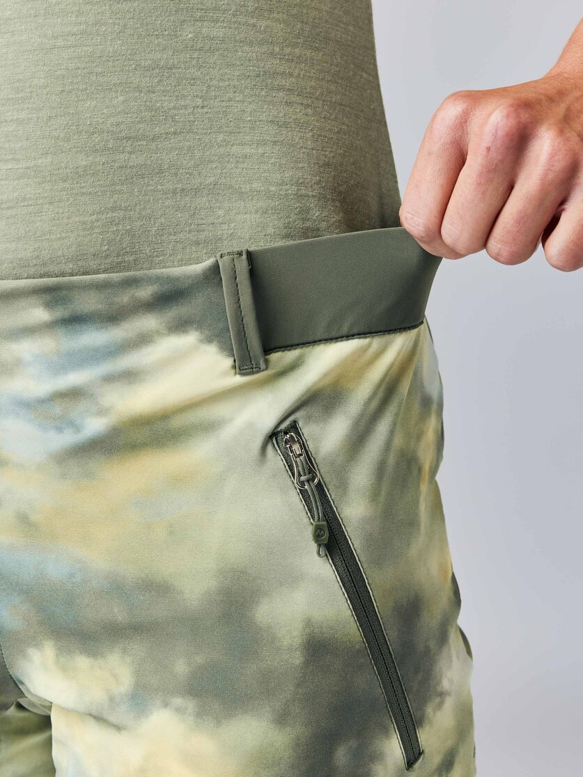 Martini Sportswear - SUNRISE Shorts W - Kurze Hosen in mosstone-greenery - Detail 3 - Damen
