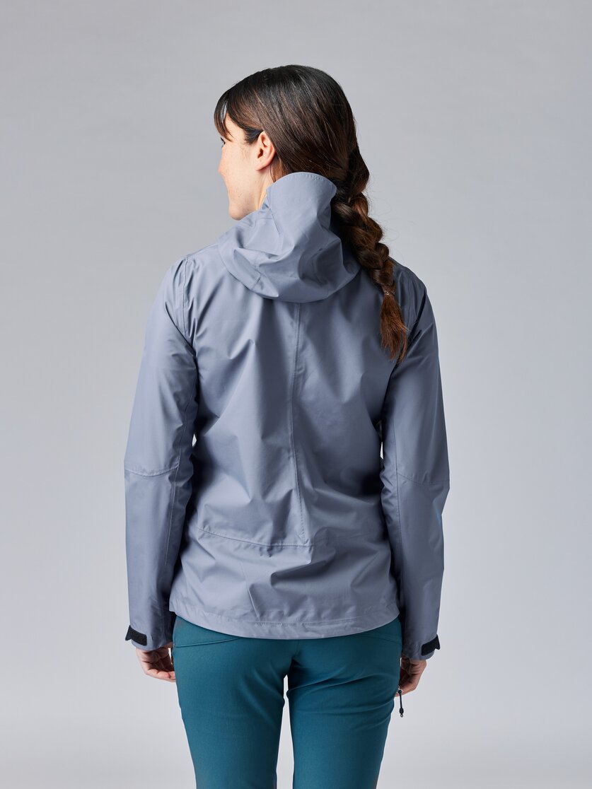 Martini Sportswear - TREKTECH 2.5L Jacket W - Hardshell Jacken in moon - Rückansicht Model - Damen