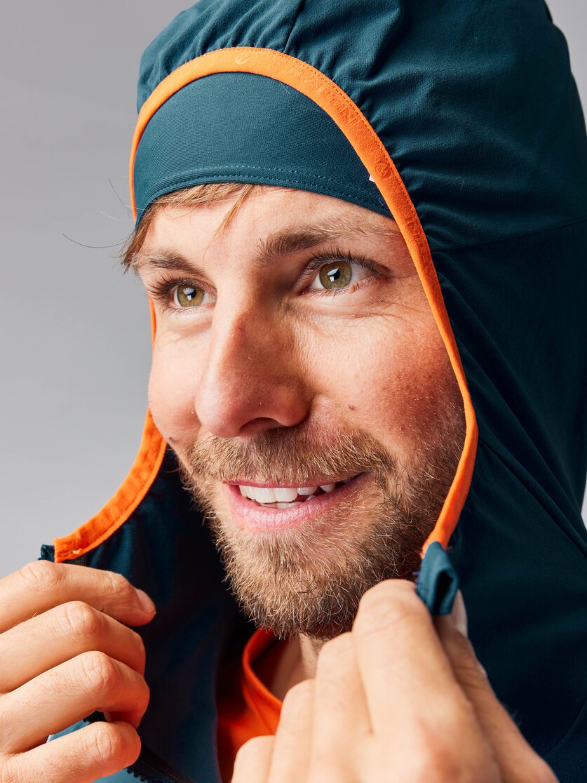 Martini Sportswear - ALPMATE Midlayer Jacket M - Midlayers in mosstone-black - Detail 6 - Men