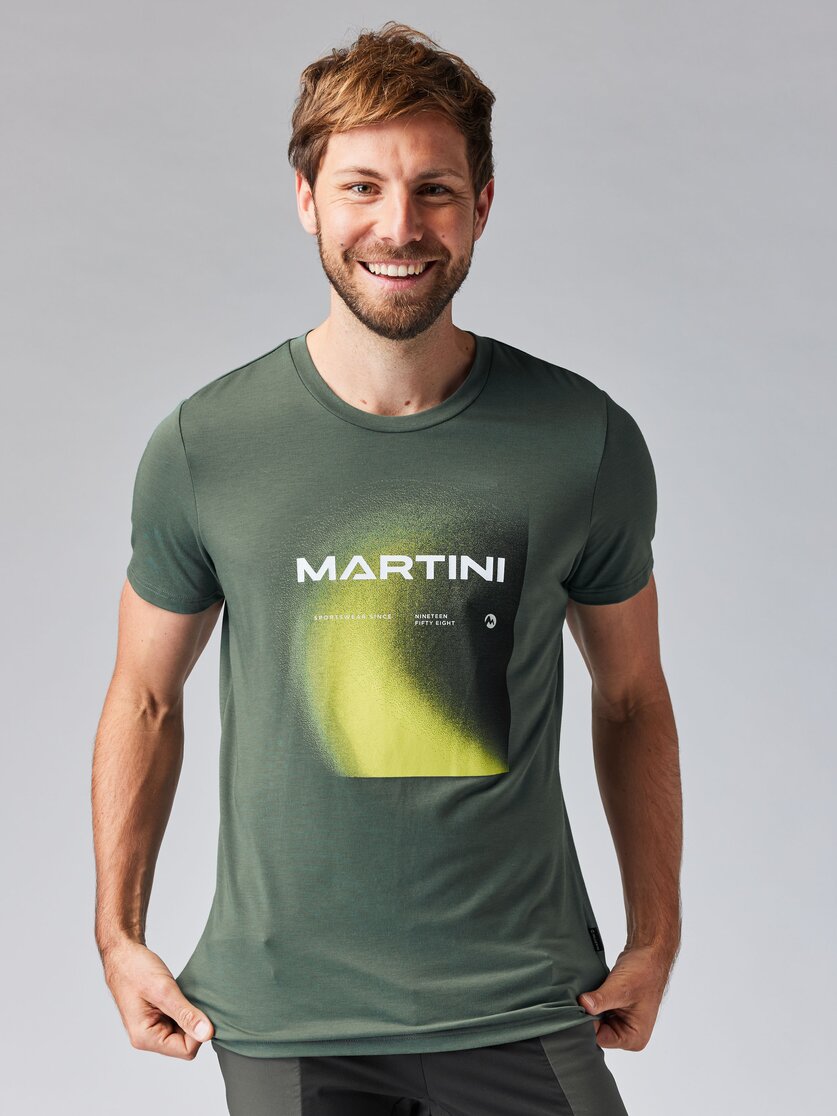 Martini Sportswear - ALPMATE Shirt M - T-Shirts in mosstone - Vorderansicht Model - Herren