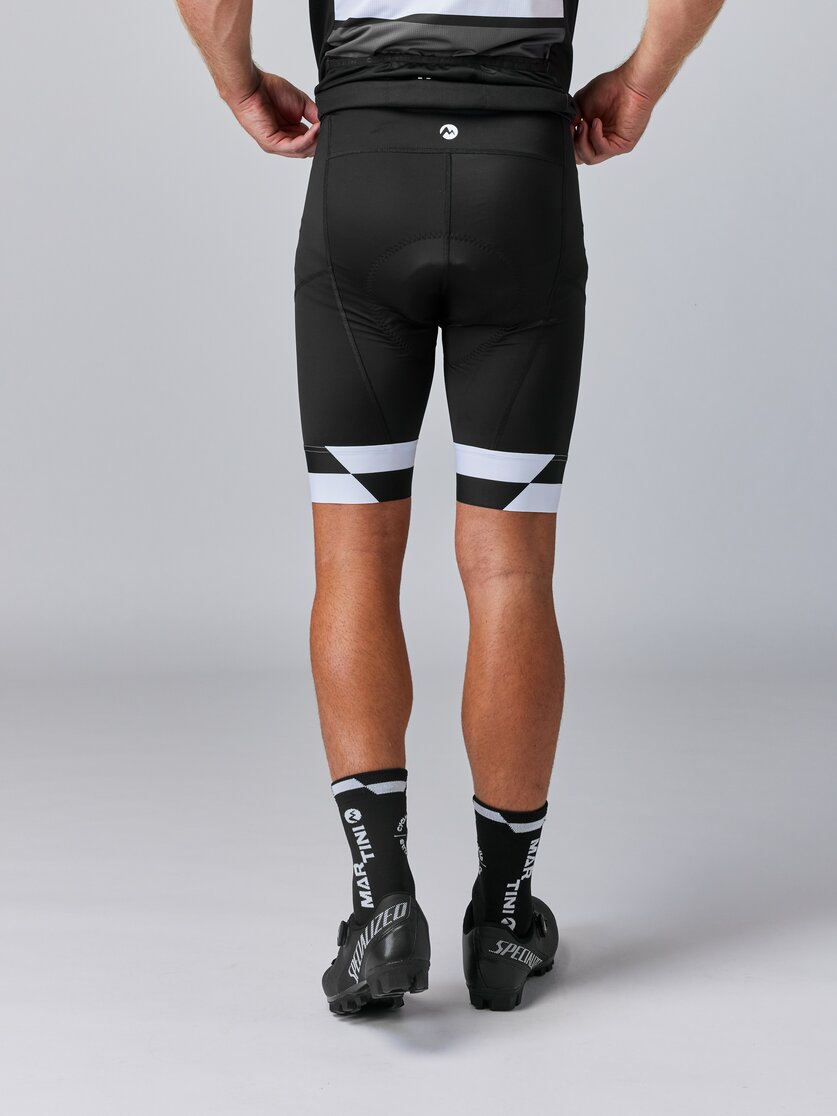 Martini Sportswear - FLOWTRAIL Shorts M - Kurze Hosen in poseidon - Rückansicht Model - Herren