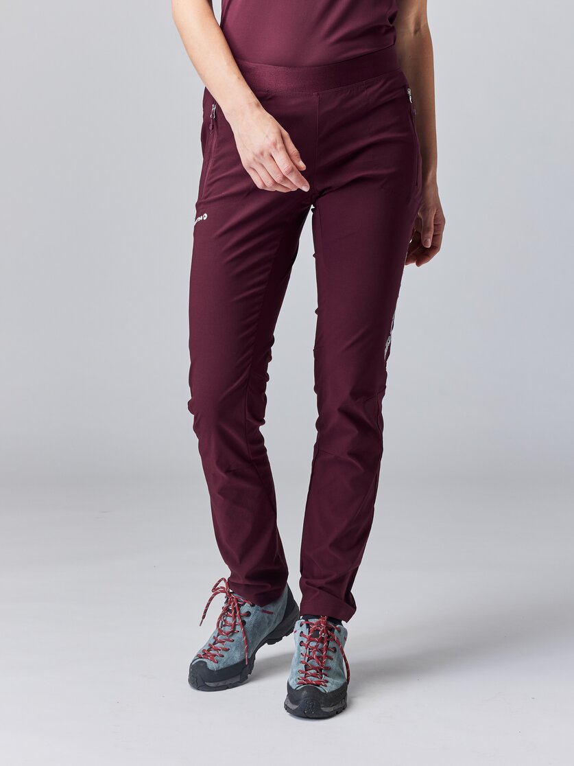 Martini Sportswear - HILLCLIMB Pants W "K" - Lange Hosen in Kurzgrößen in mosstone - Vorderansicht Model - Damen