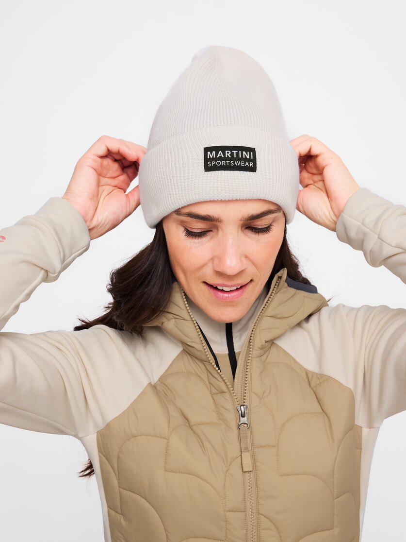 Martini Sportswear - Firstline Knitted Cap Uni - Mütze in black - Vorderansicht Model - Unisex