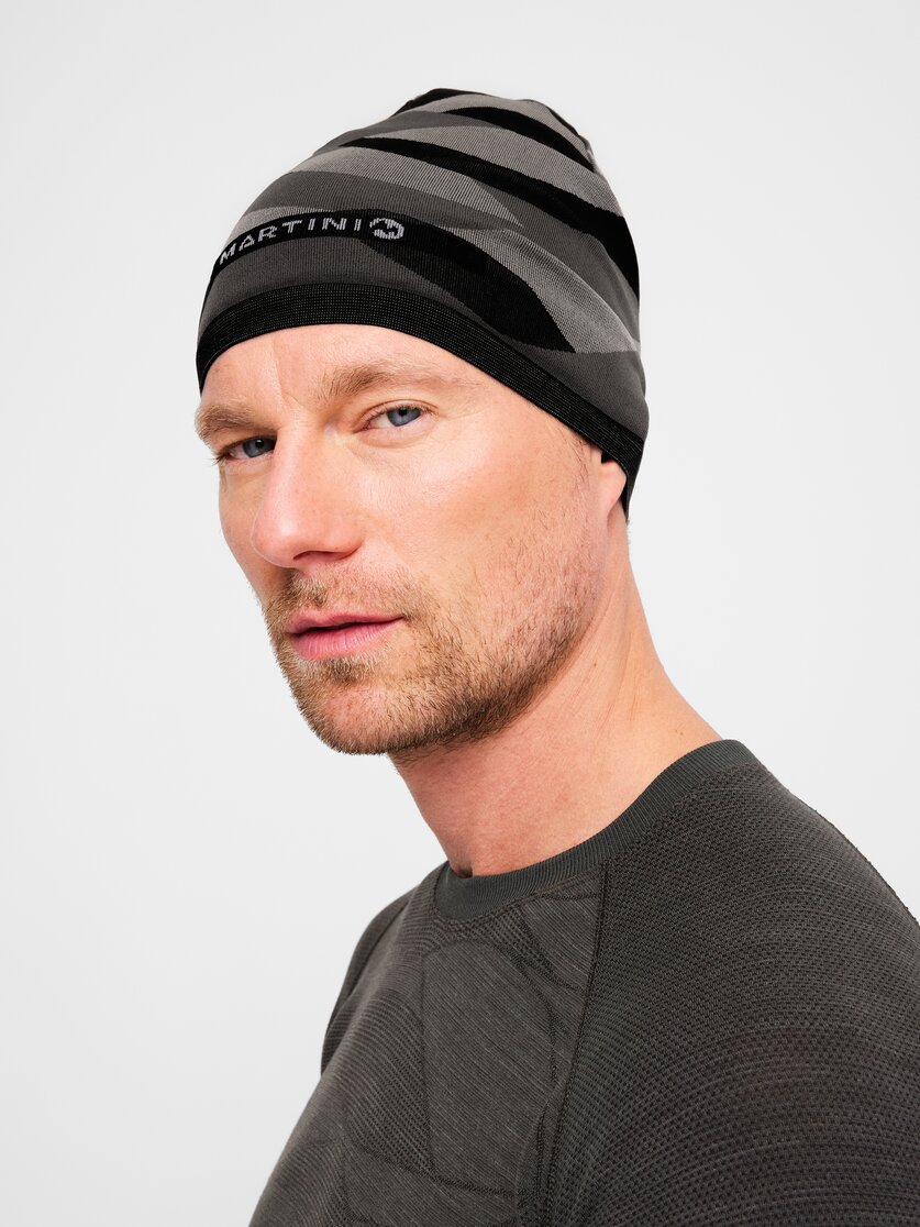 Martini Sportswear - Argon Seamless Cap Uni - Mütze in peakan-winter apple - Rückansicht Model - Unisex