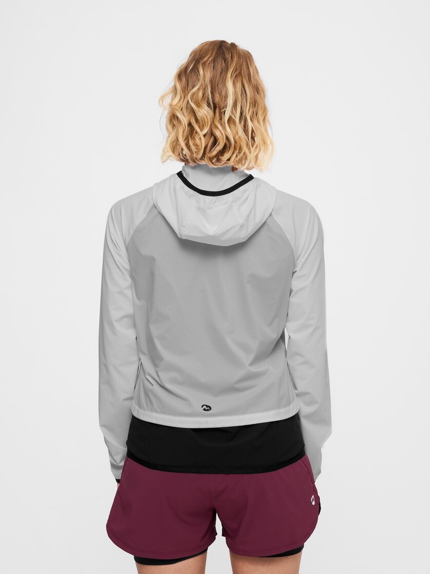 Martini Sportswear - Hillclimb WB Hybrid Hooded Jacket W - Hybridjacken in white-black - Rückansicht Model - Damen