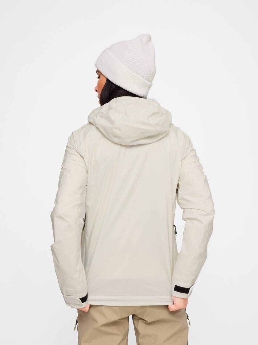Martini Sportswear - Firstline 2,5L Jacket W - Hardshell Jacken in winter apple - Rückansicht Model - Damen