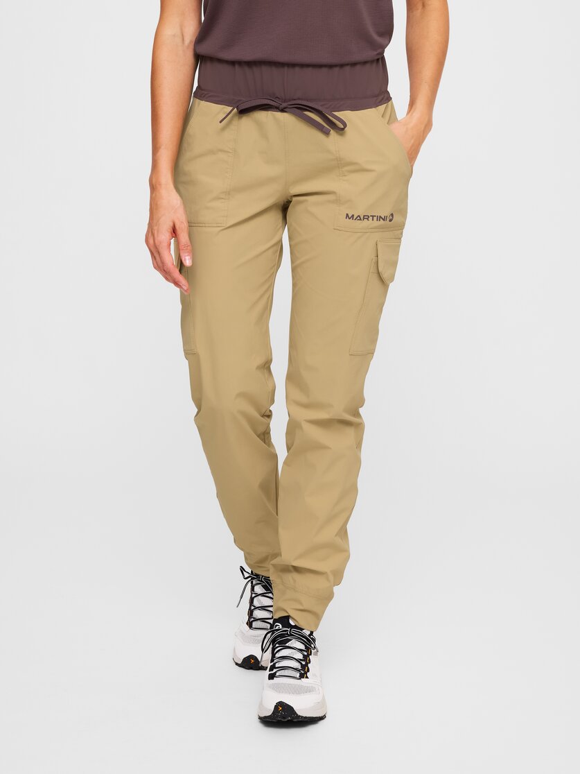 Martini Sportswear - Alpmate Breeze Pants W - Lange Hosen in black - Vorderansicht Model - Damen