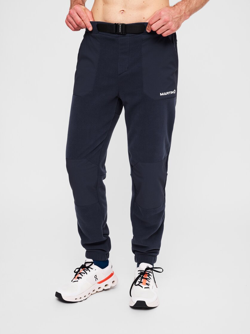 Martini Sportswear - Recharge Fleece Pants Uni - Fleecejacke in true navy - Vorderansicht Model - Unisex