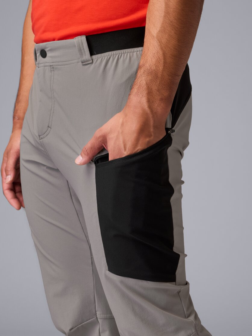 Martini Sportswear - Daybreaker Pants M - Pantaloni lunghi in black - Dettaglio 1 - Uomo