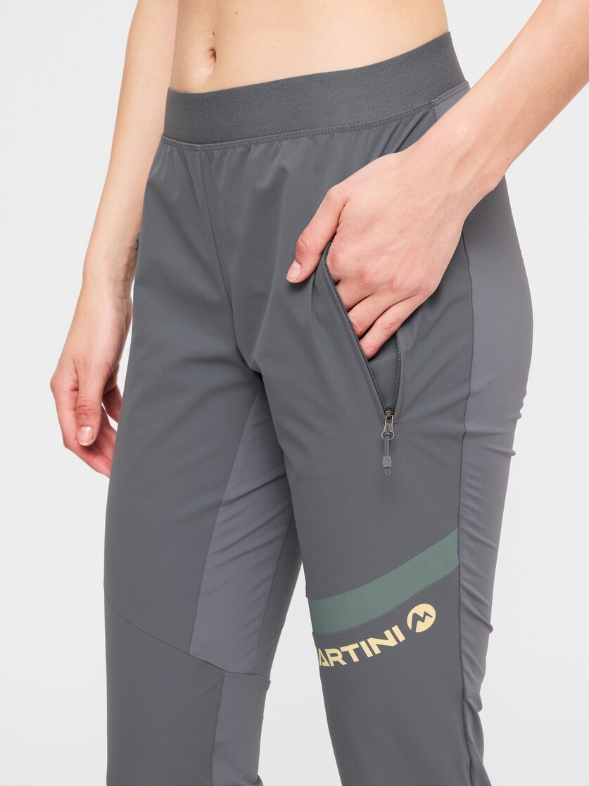 Martini Sportswear - Wildtrack Pants W - Lange Hosen in dark blue-true navy - Detail 1 - Damen