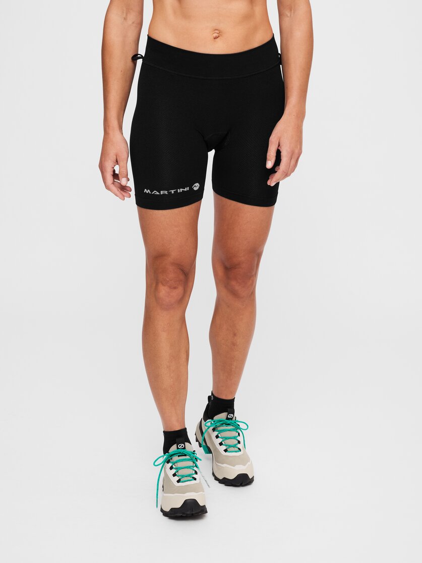Martini Sportswear - Flowtrail Clip In Shorts W - Kurze Hosen in black - Vorderansicht Model - Damen
