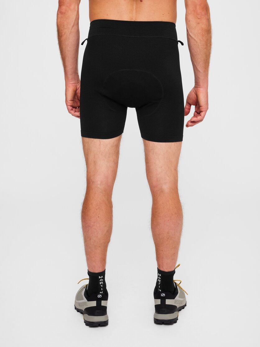 Martini Sportswear -  Flowtrail Clip In Shorts M - Kurze Hosen in black - Rückansicht Model - Herren