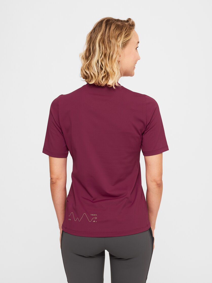 Martini Sportswear - Highventure ProTec Shirt W - T-Shirts in white-fuchsia - Rückansicht Model - Damen