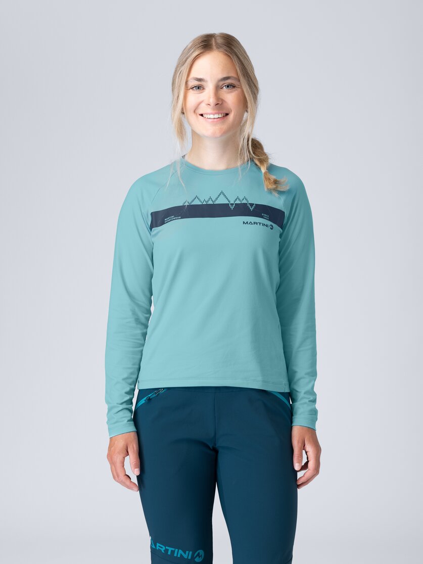 Martini Sportswear - Horizon Shirt W - Longsleeves in fairy tale - front view model - Women